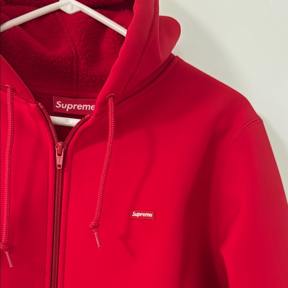 Supreme WINDSTOPPER Zip Up Hooded Sweatshirt - Red (Size Medium) - Picture 3 of 8
